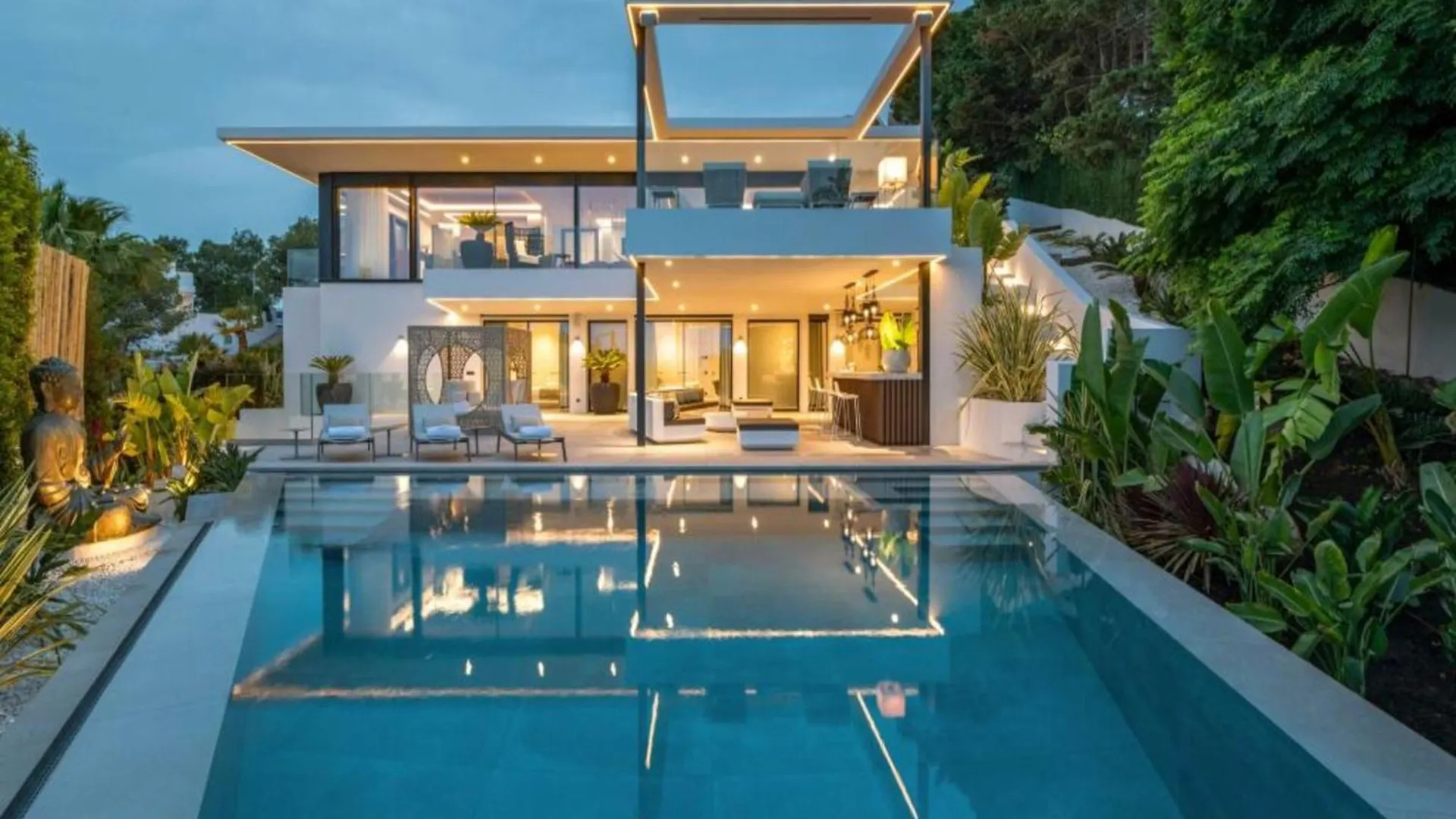 Opulent Retreat Manor Suites Ibiza